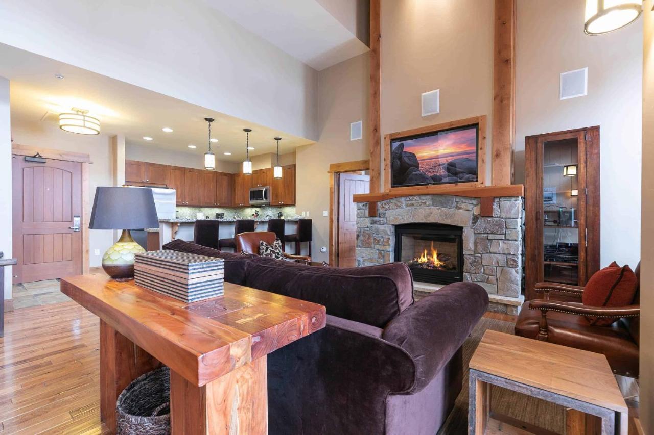 East West Hospitality At Tahoe Truckee Exterior photo