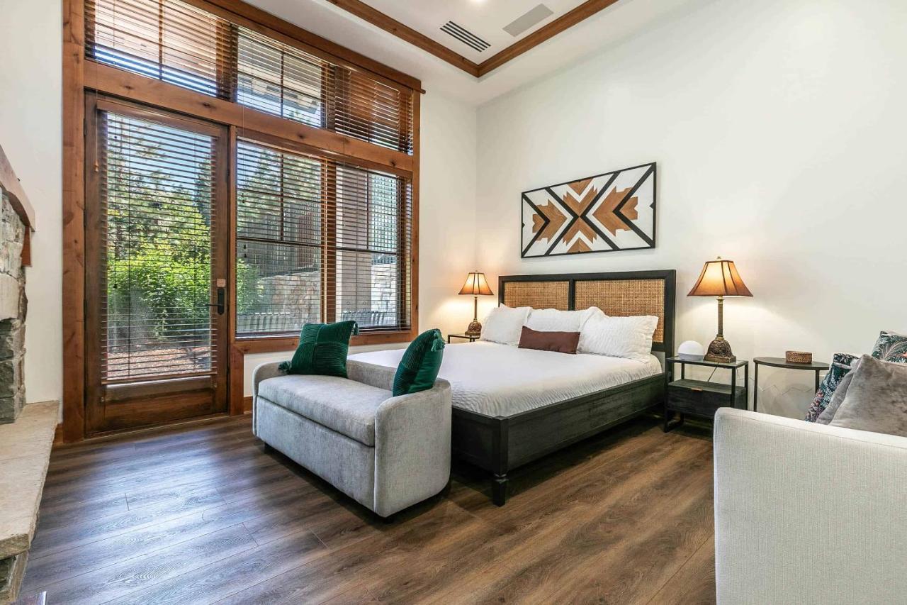 East West Hospitality At Tahoe Truckee Exterior photo