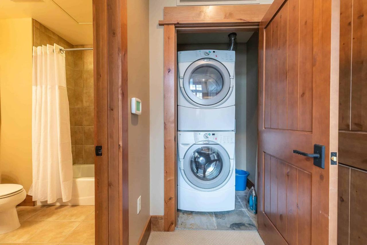 East West Hospitality At Tahoe Truckee Exterior photo