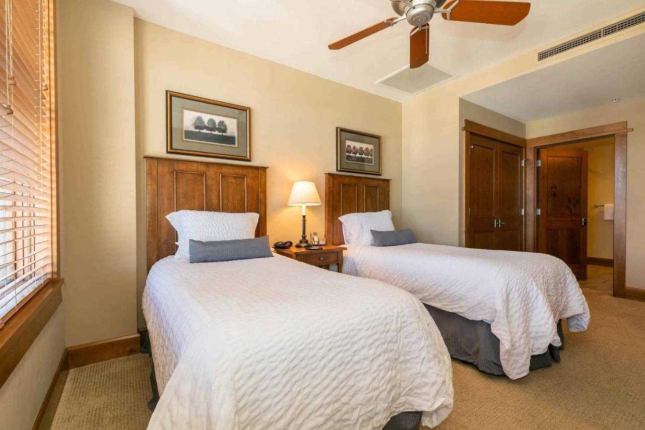 East West Hospitality At Tahoe Truckee Exterior photo
